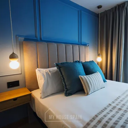 Hotel By Myhousespain 2*
