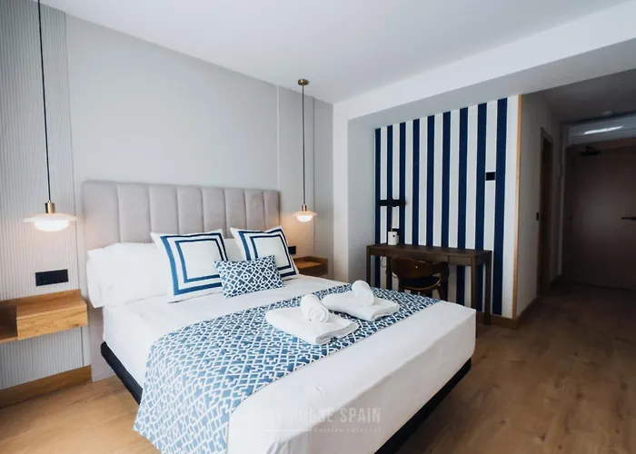 Hotel By Myhousespain Gijón